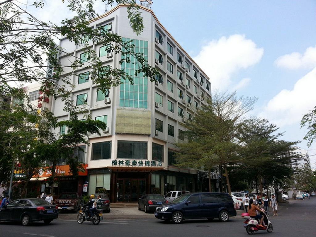 Greentree Inn Sanya He Ping Street Hotel Экстерьер фото
